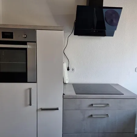 Macfewo - Komplette Im Stadtkern Von 아파트